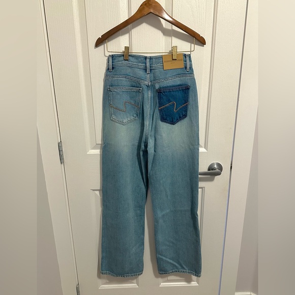 Wash Denim Blue Wide-leg Jeans - Picture 4 of 8